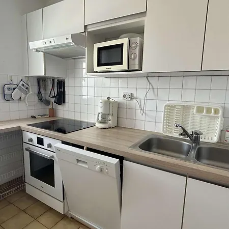 Cosy 3 Pieces Avec Parking Et Animaux Admis - Fr-1-224b-134 *